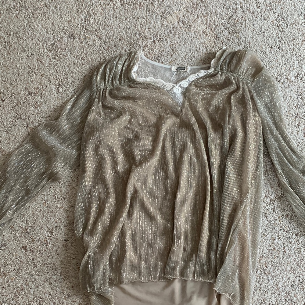 Beautiful Women’s Top